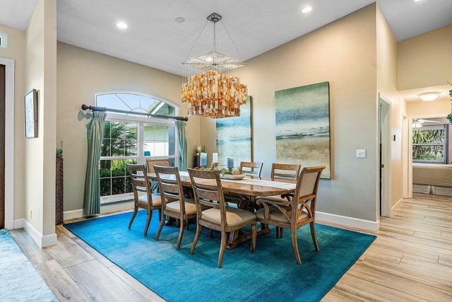 15925 Springhill Court, Wellington, FL 33414