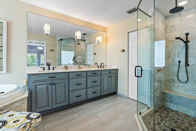 15925 Springhill Court, Wellington, FL 33414