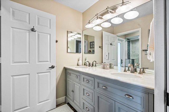 15925 Springhill Court, Wellington, FL 33414