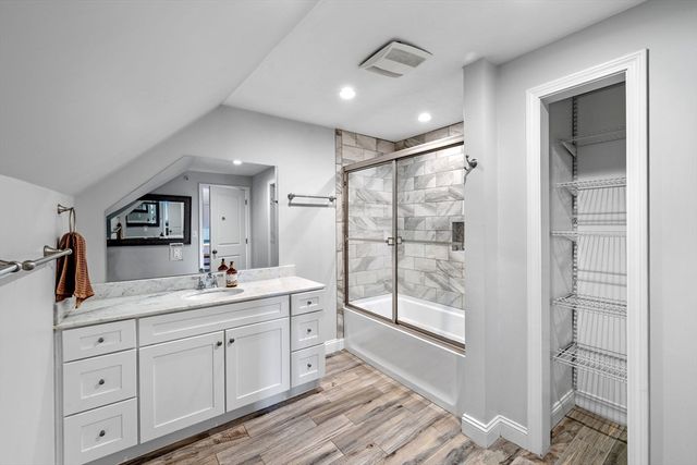 8 Putnam St 3, Danvers, MA 01923