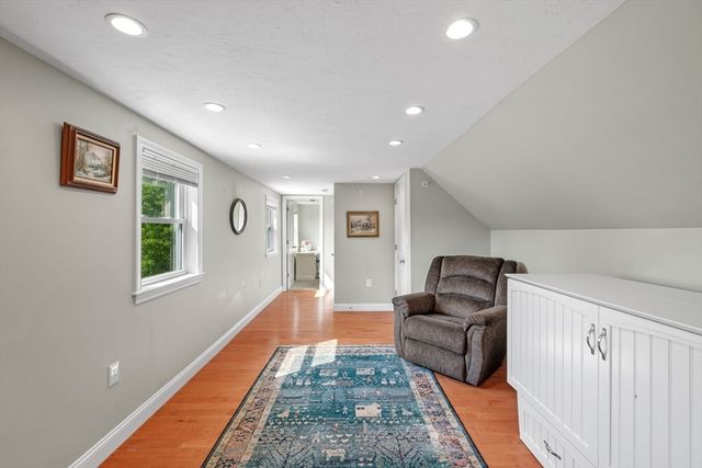 8 Putnam St 3, Danvers, MA 01923