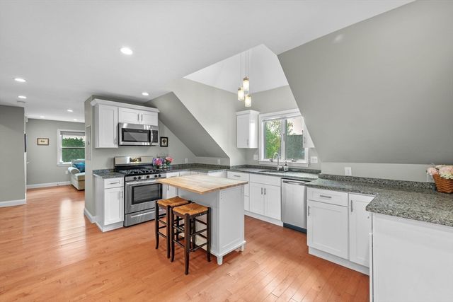 8 Putnam St 3, Danvers, MA 01923