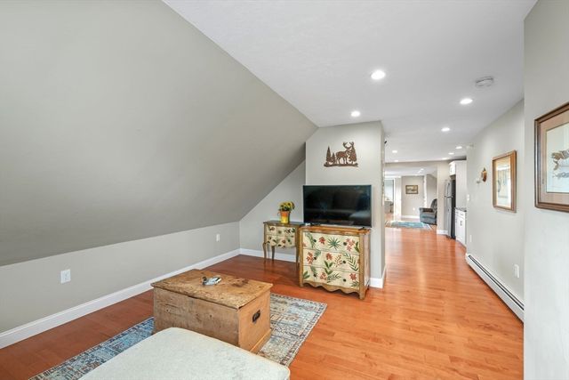 8 Putnam St 3, Danvers, MA 01923