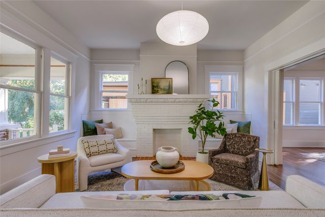 111 S Rosemont Avenue, Dallas, TX 75208