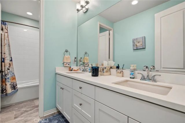 27681 Turnleaf Court, Saugus, CA 91350