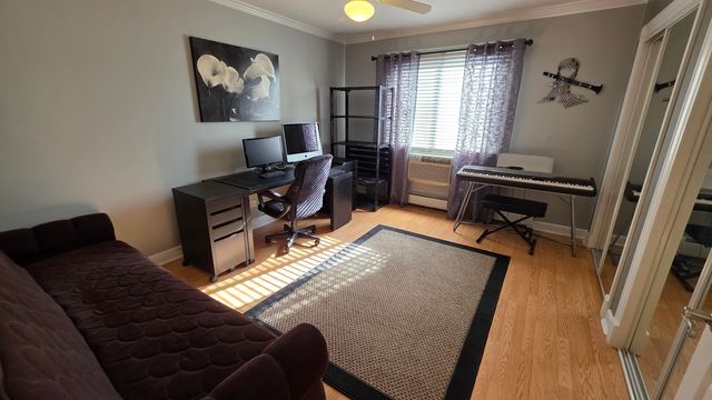 5310 N Chester Avenue 223, Chicago, IL 60656