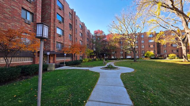 5310 N Chester Avenue 223, Chicago, IL 60656