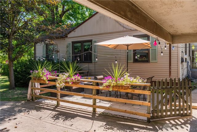 717 Woodlawn Avenue, Englewood, OH 45322