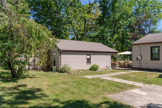 717 Woodlawn Avenue, Englewood, OH 45322