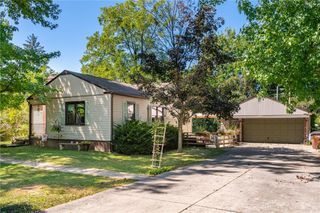 717 Woodlawn Avenue, Englewood, OH 45322