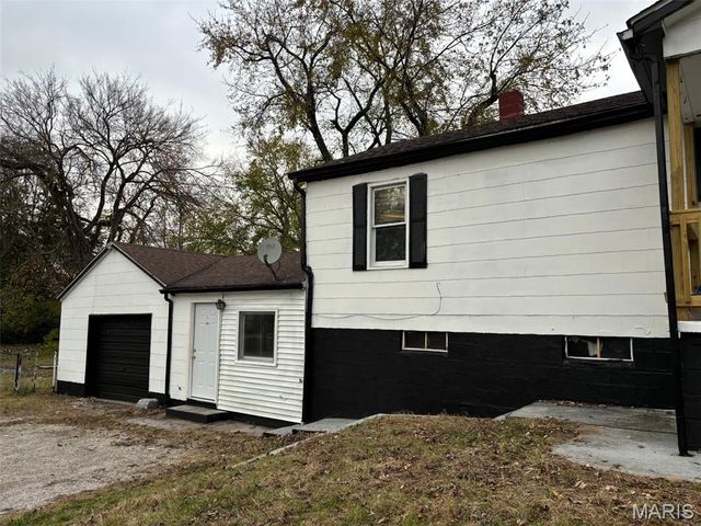 1301 Upper Cahokia Road, Cahokia, IL 62206