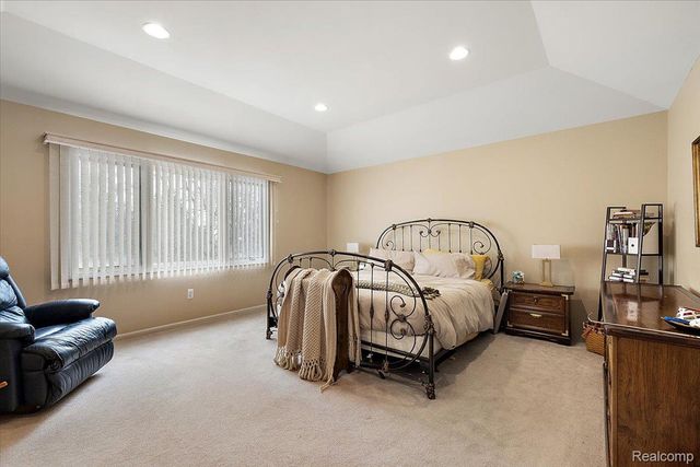 7108 Branford Court, West Bloomfield Charter Township, MI 48322