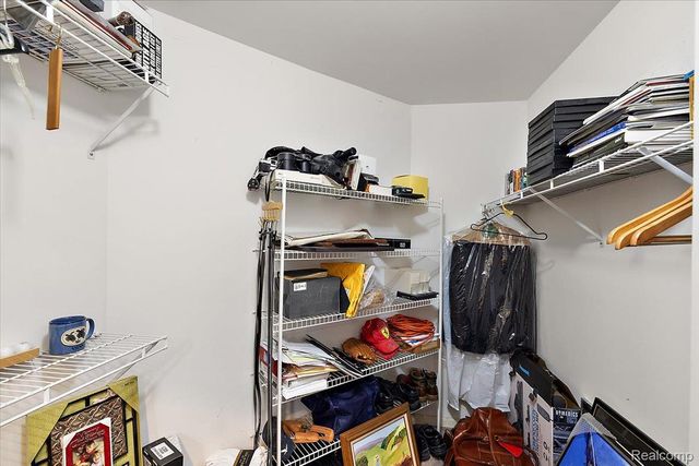 7108 Branford Court, West Bloomfield Charter Township, MI 48322