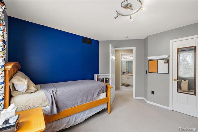 7108 Branford Court, West Bloomfield Charter Township, MI 48322