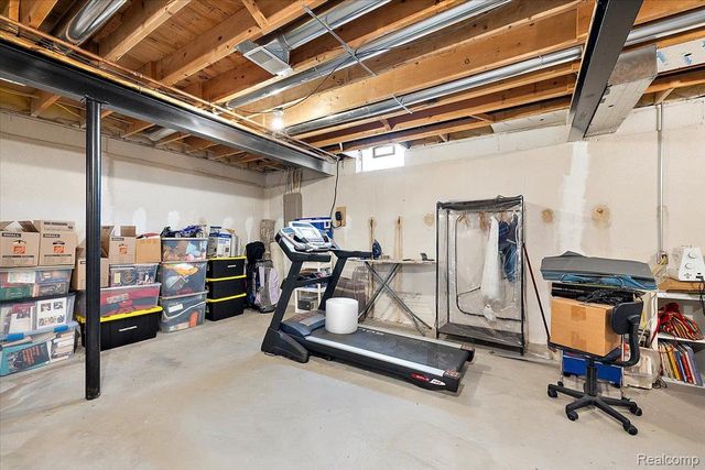 7108 Branford Court, West Bloomfield Charter Township, MI 48322