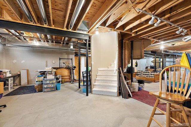 7108 Branford Court, West Bloomfield Charter Township, MI 48322