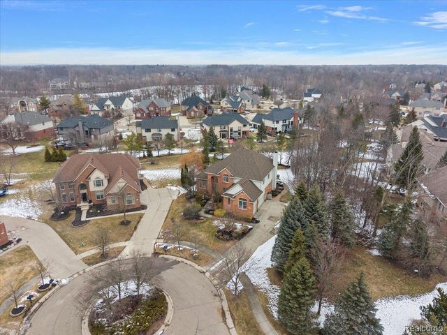 7108 Branford Court, West Bloomfield Charter Township, MI 48322