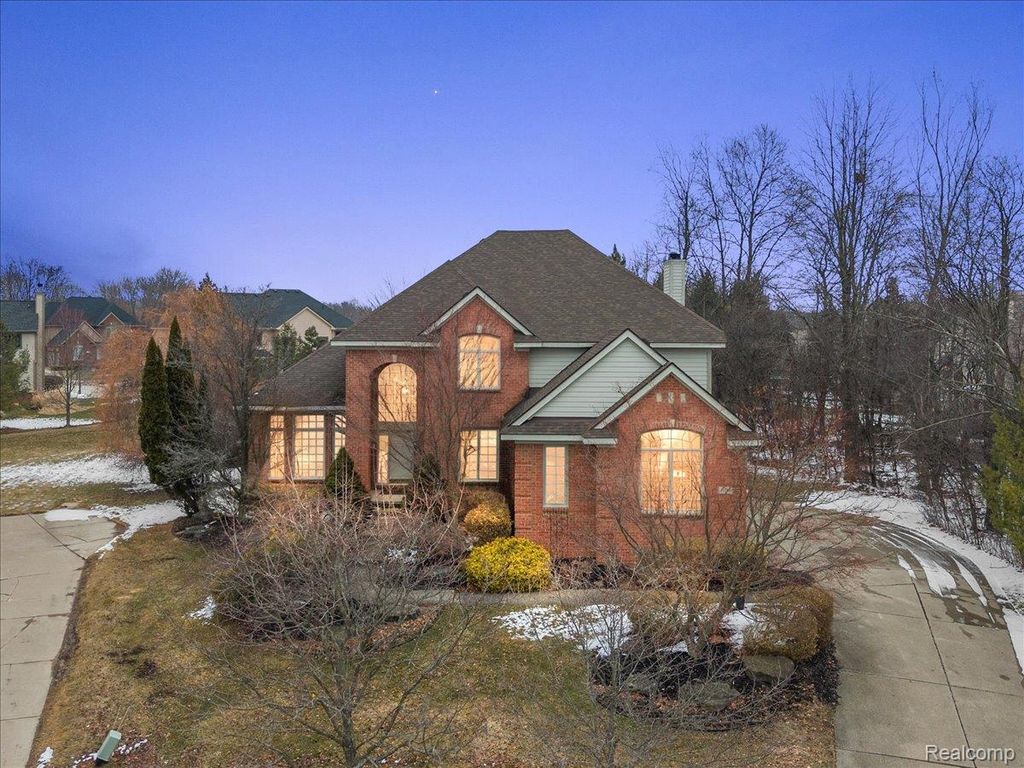 7108 Branford Court, West Bloomfield Charter Township, MI 48322
