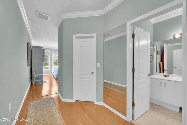 12 Springlawn Drive, Lakewood, NJ 08701