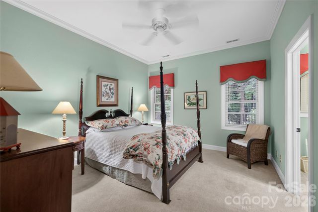 911 Buckberry Drive N, Sapphire, NC 28774