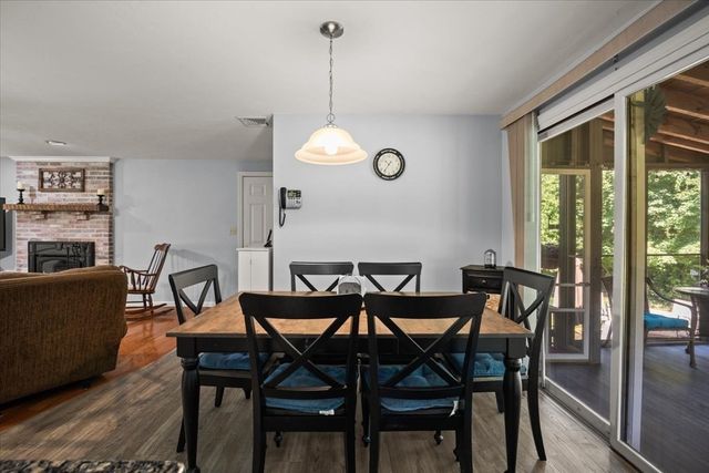 461 Hodges St, Taunton, MA 02780