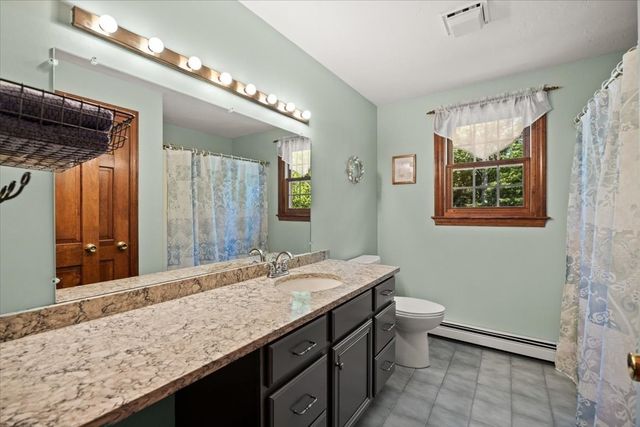461 Hodges St, Taunton, MA 02780