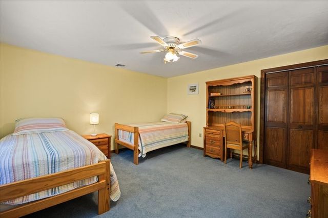 461 Hodges St, Taunton, MA 02780