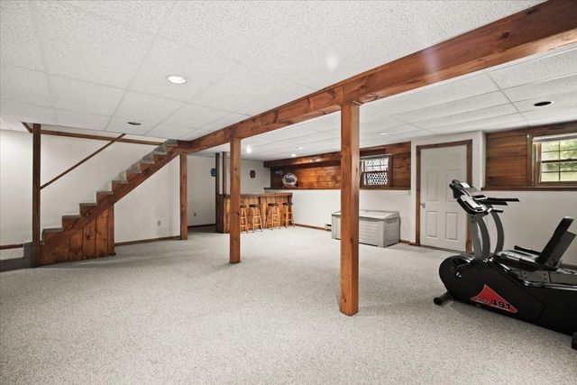 461 Hodges St, Taunton, MA 02780