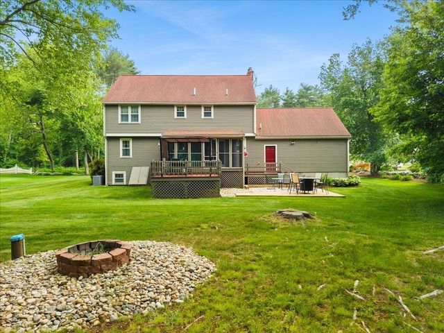 461 Hodges St, Taunton, MA 02780