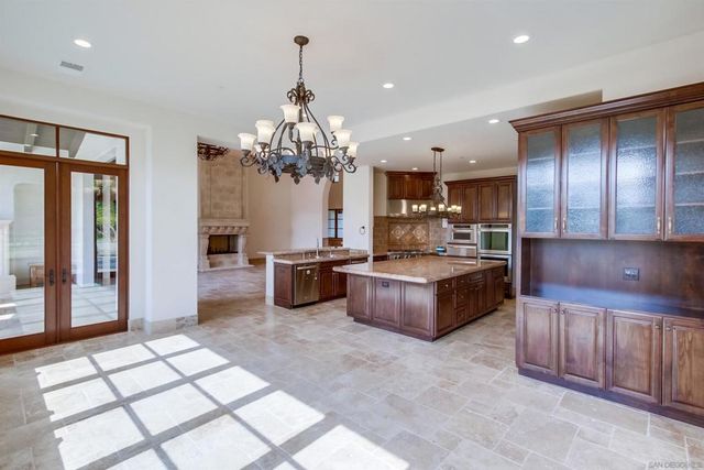 8159 Doug Hill, San Diego, CA 92127