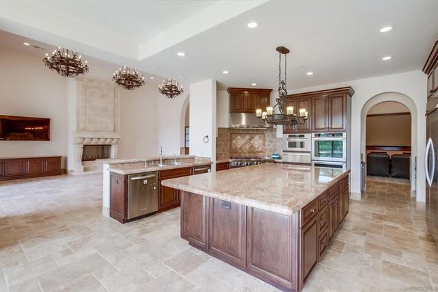 8159 Doug Hill, San Diego, CA 92127