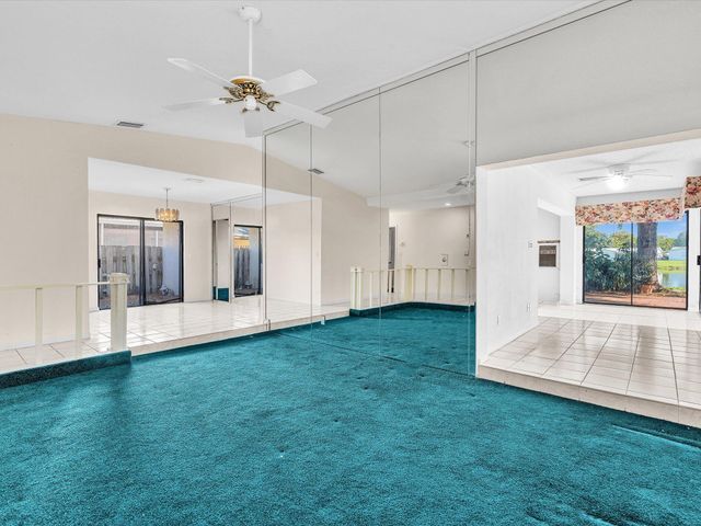 8949 NW 9th Place, Plantation, FL 33324