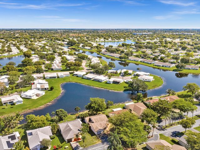 8949 NW 9th Place, Plantation, FL 33324