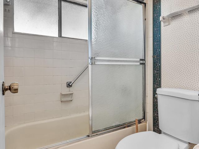 8949 NW 9th Place, Plantation, FL 33324
