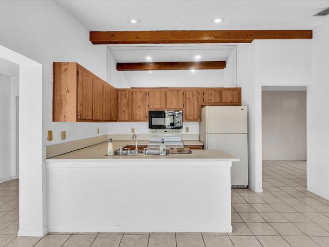 8949 NW 9th Place, Plantation, FL 33324