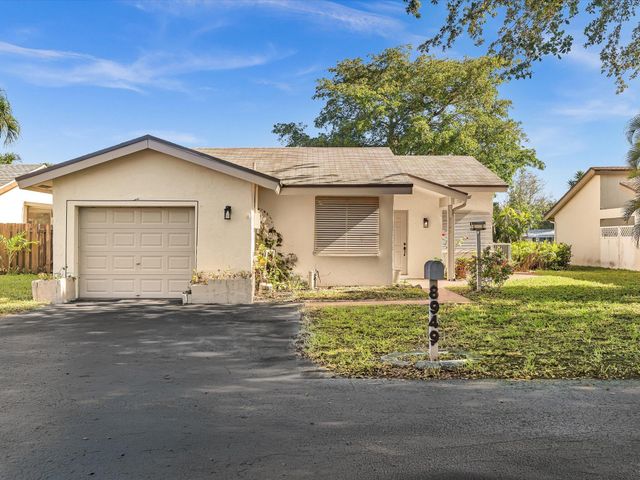 8949 NW 9th Place, Plantation, FL 33324