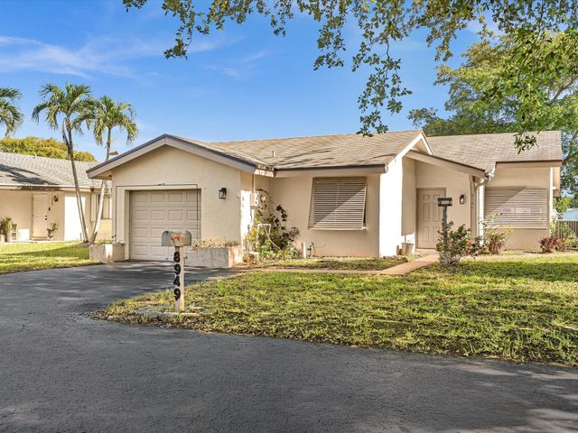 8949 NW 9th Place, Plantation, FL 33324