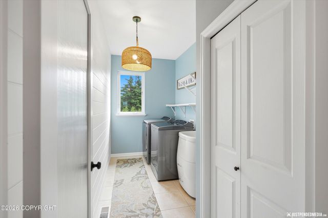 17041 Briarcliff Pointe Circle, Anchorage, AK 99516
