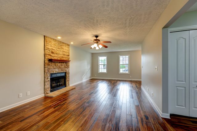 791 Colin Ct, Clarksville, TN 37043