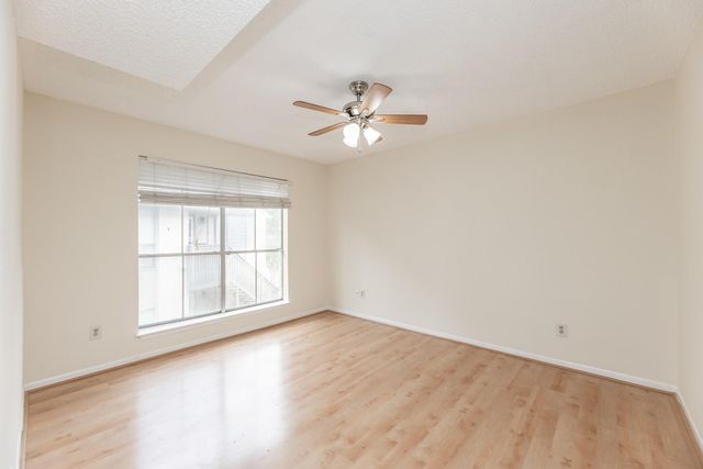 1900 Bay Area Boulevard 250, Houston, TX 77058