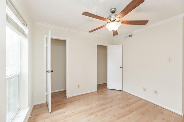 1900 Bay Area Boulevard 250, Houston, TX 77058