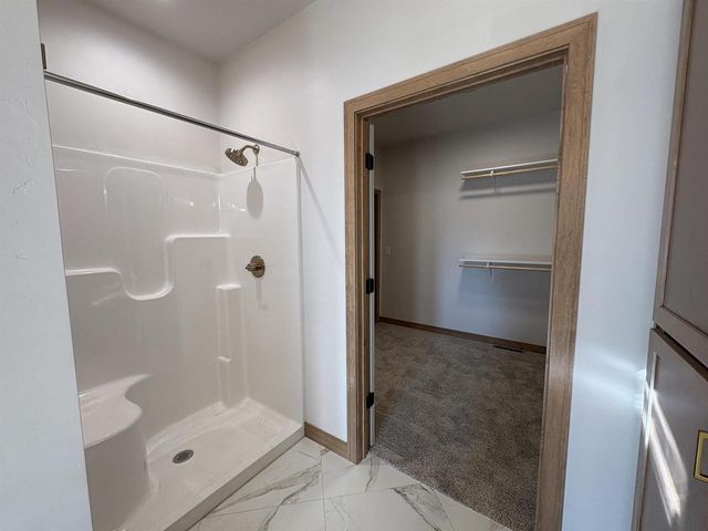 3117 LAZY OAK COURT, Green Bay, WI 54311