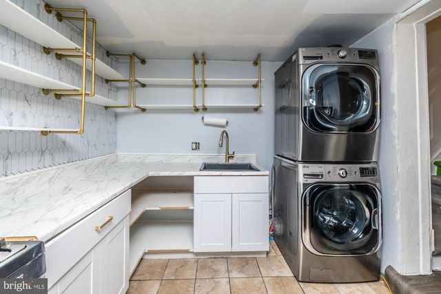 851 QUEEN ST, Pottstown, PA 19464