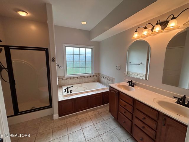 487 Lochmere Drive, Morristown, TN 37814