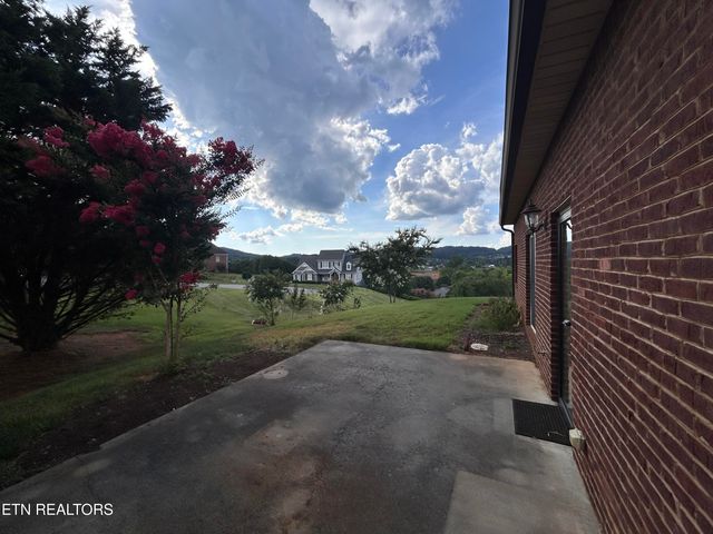 487 Lochmere Drive, Morristown, TN 37814