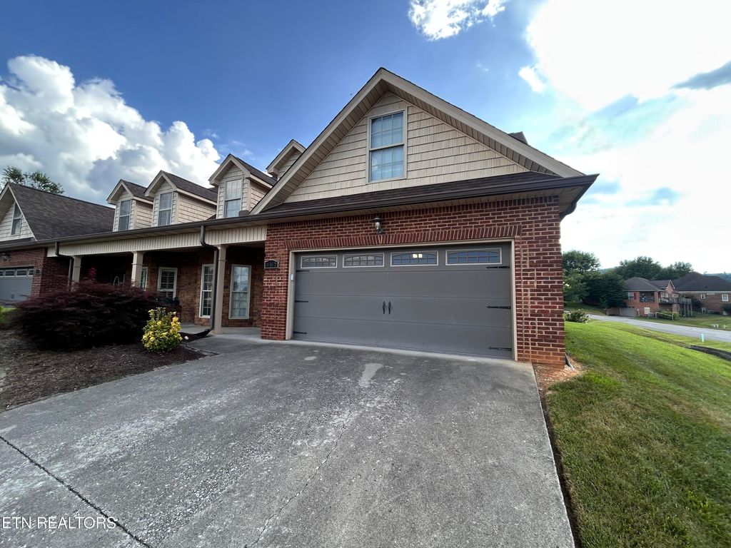 487 Lochmere Drive, Morristown, TN 37814