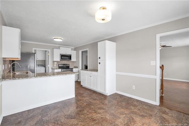 3028 Piney Mountain Drive, Hope Mills, NC 28348