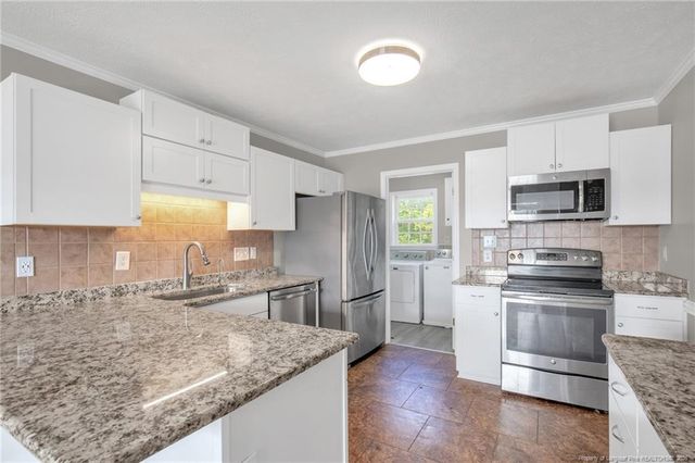 3028 Piney Mountain Drive, Hope Mills, NC 28348