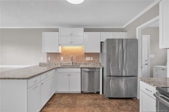 3028 Piney Mountain Drive, Hope Mills, NC 28348