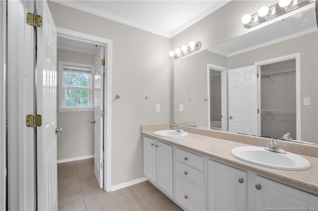 3028 Piney Mountain Drive, Hope Mills, NC 28348